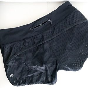 Lululemon 💛 EUC speed shorts mesh